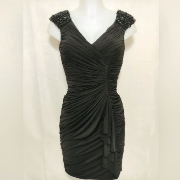 Aidan Mattox Black Ruched Bodycon Mini Dress Size 2 Elegant Cocktail Party Dress - Picture 1 of 17